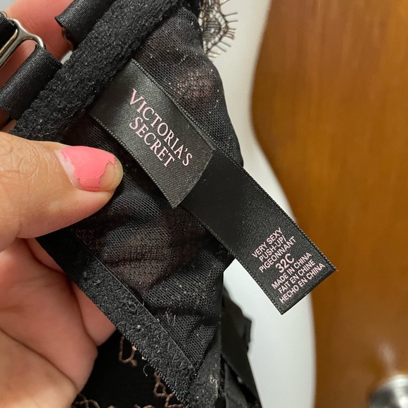 Victoria’s Secret very sexy push-up - Picture 6 of 8